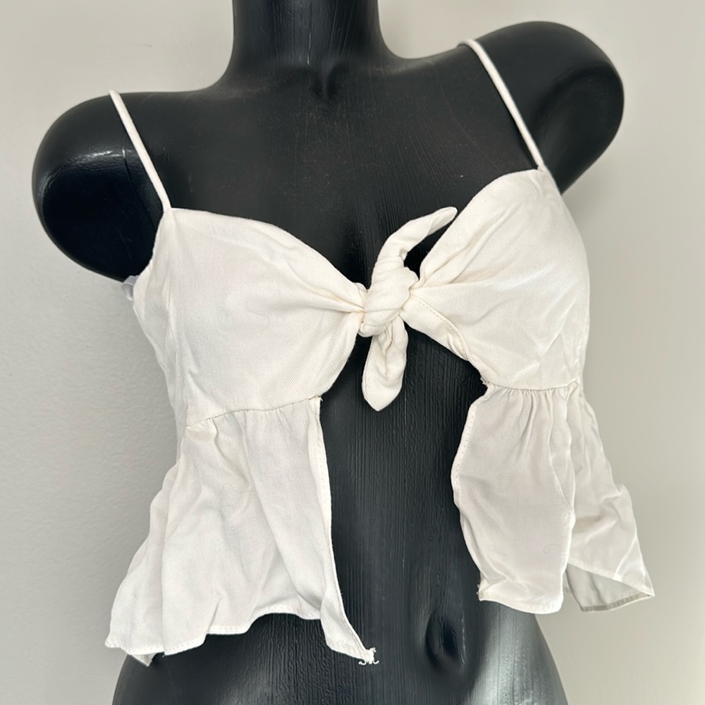 Tie Up Crop